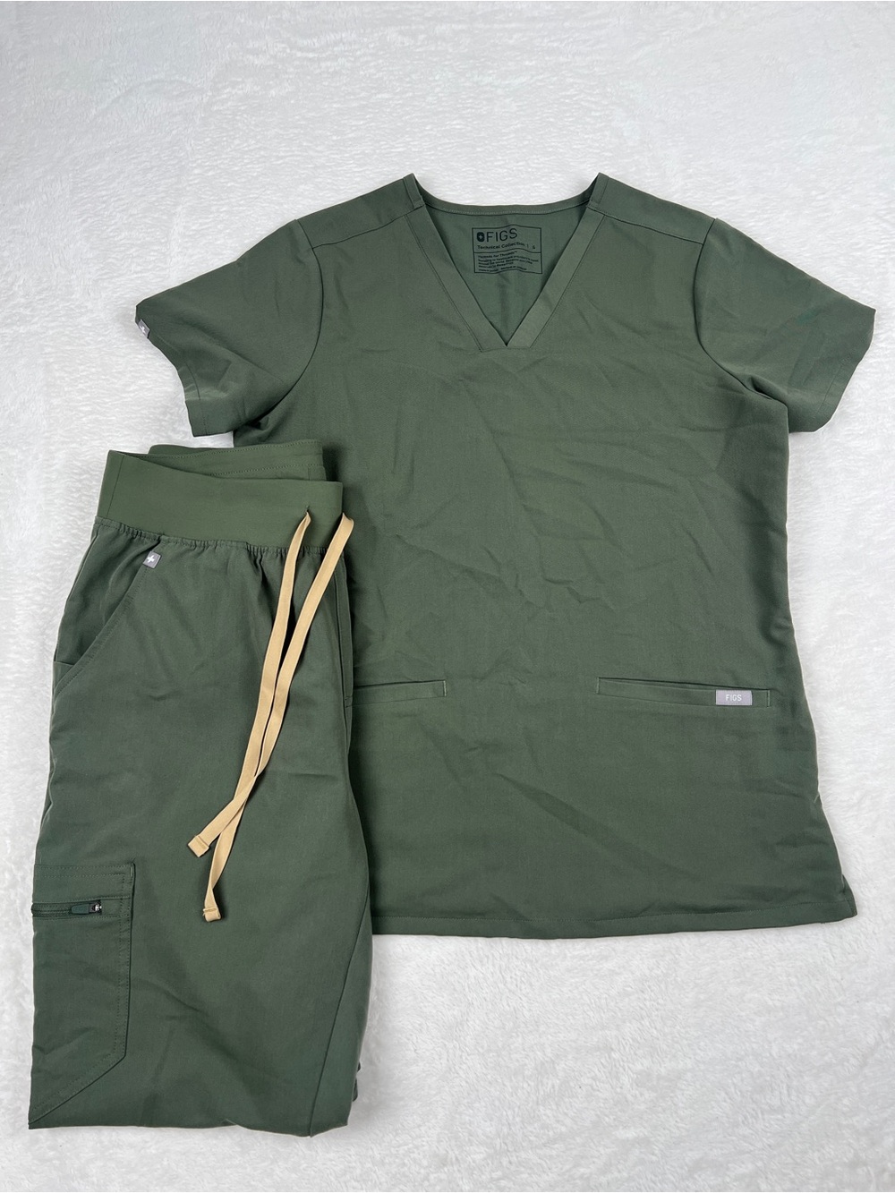 FIGS Moss Scrub Set Casma Three Pocket Top High Waisted Zamora Joggers S/M